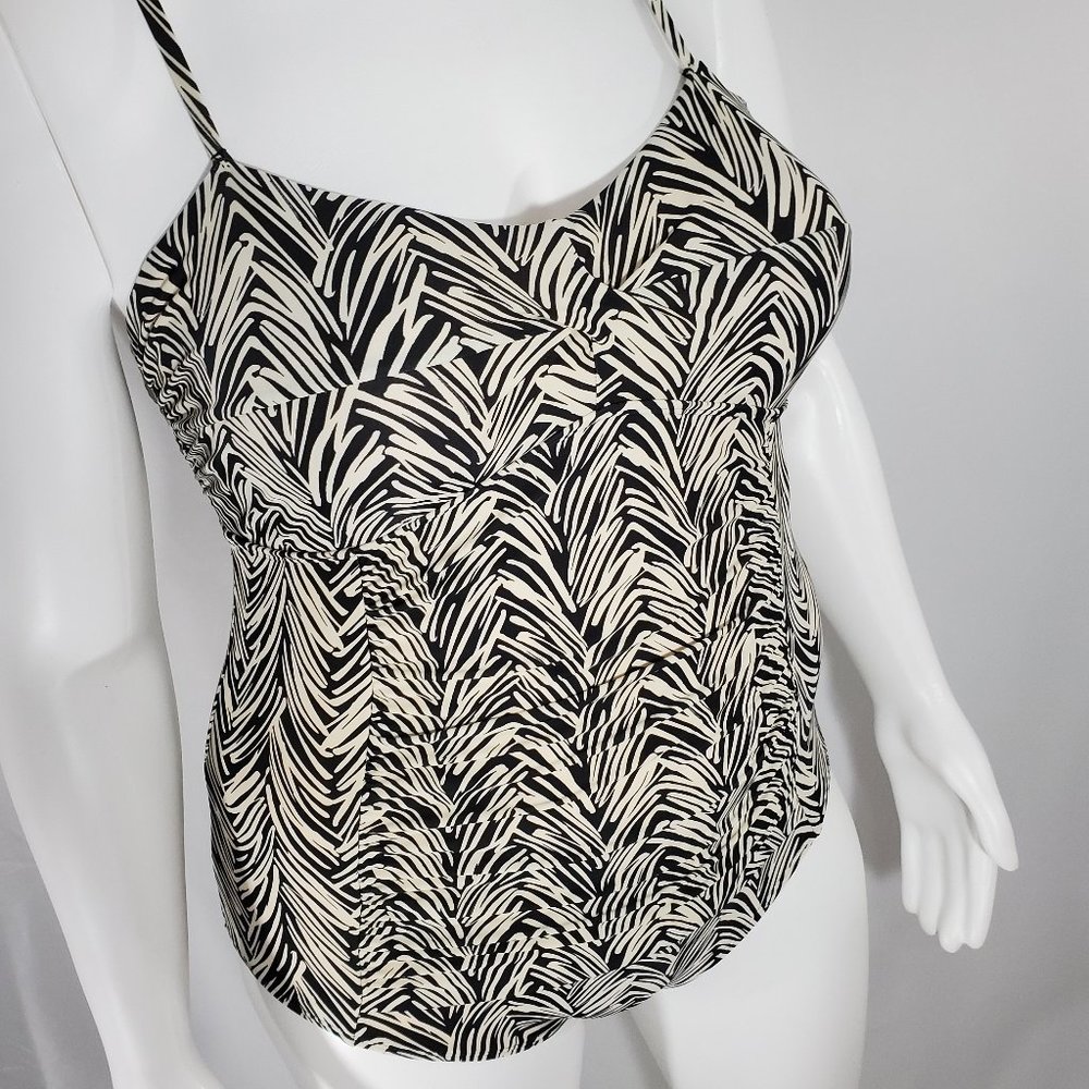 Flattering Tropical Escape 1 Piece Swimsuit SZ 14